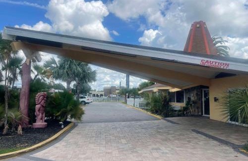 Holiday Hotel | Rodeway Inn