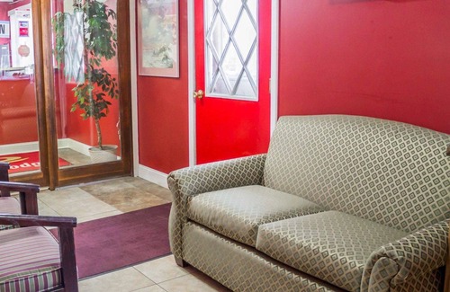 Kalkaska Hotel | Rodeway Inn