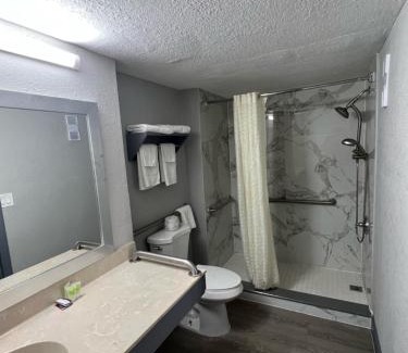 New Port Richey Hotel | Rodeway Inn