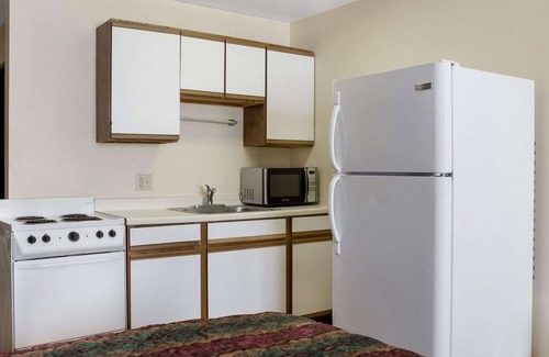 West Fargo Hotel | Rodeway Inn
