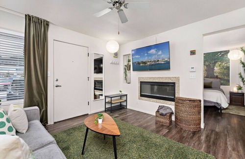 Prairie Village Apartment | ROE - 5 units · Lovely 5 in 1 units for large groups with parking