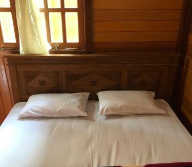Mertoyudan Hotel | Roemah Kayu Saragan Syariah Magelang Mitra RedDoorz