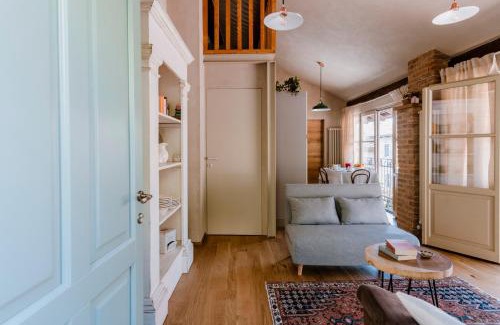 Magliano Alfieri House | Roero House