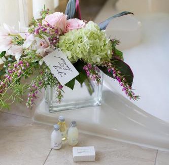 Medford Hotel | Rogue Regency Inn & Suites