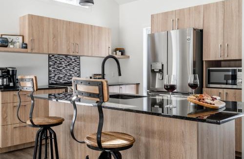 Argenteuil Regional County Municipality Ski Chalet | Roitelet Private Hot Tub Luxury Escape