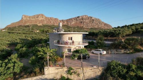 Faleliana Apartment | Rokka Pyrgos Amazing View - Maistros