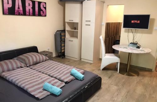 Zuglo Apartment | Roland Apartmant Zuglo