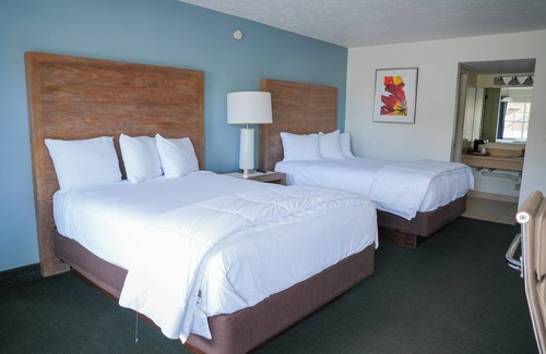Clewiston Hotel | Roland Martin Marina and Resort