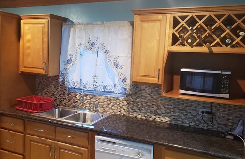 Nassau House | Rolleaway Peek Guesthouse