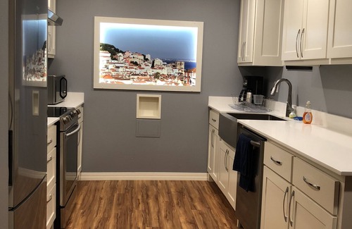 Fayetteville Apartment | Rollerbag Ready - Fully Furnished Studio for Longer Term Rental, Utilities paid