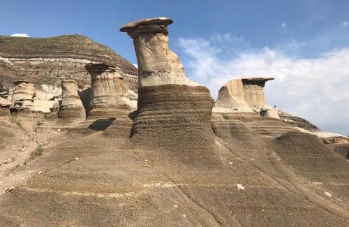 Drumheller Bed & Breakfast | Rolling Hills Country Resort Bed and Breakfast