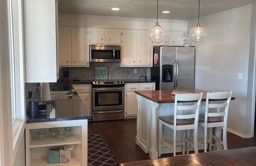 Checotah House | Rolling Oaks Retreat: Waterfront Home with Private Boat Dock & Sandy Beaches