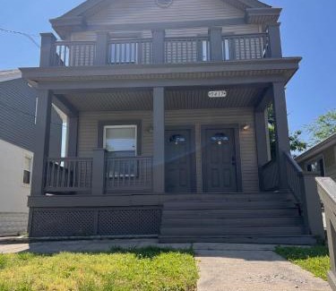 Norwood House | Rolston 2, Two Bedroom near Xavier Downtown