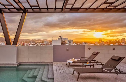 Colonia Roma Apartment | Roma Cool Apt. 3BR/3BA, resort style POOL & GYM