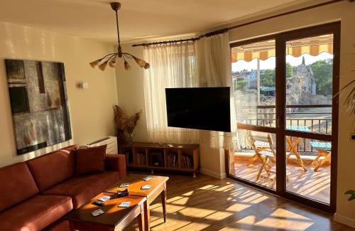 Varna City Centre Apartment | Roman Thermae Heritage Apartment with Garage