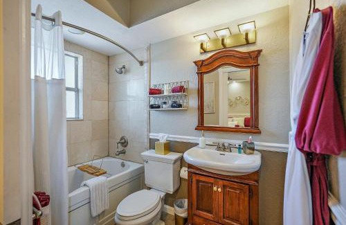St. Petersburg Apartment | Romance in the City 1 Bdrm Studio in Downtown St Pete