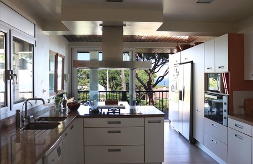 Cabrils House | ROMANI - House with private pool. Capacity up to 17 people. 20 minutes Barcelona