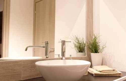 Picanello-Ognina-Barriera-Canalicchio Bed & Breakfast | Romano Rooms