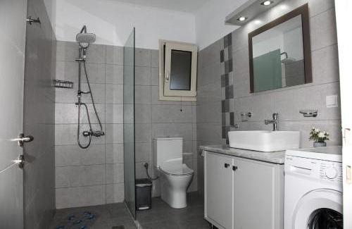 Kefalonia Apartment | Romanos Xi