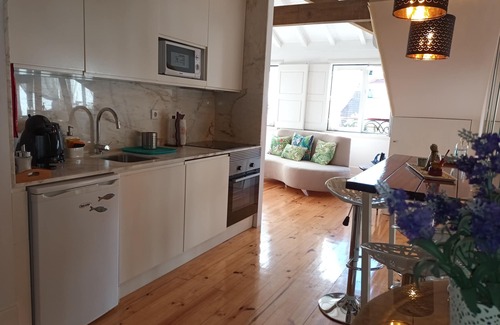 Centro / Baixa Apartment | ROMANTIC and light apartment in Oportodowntown with mezzanine.