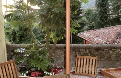 Mologno Apartment | Romantic Apartment In The Historic Centre