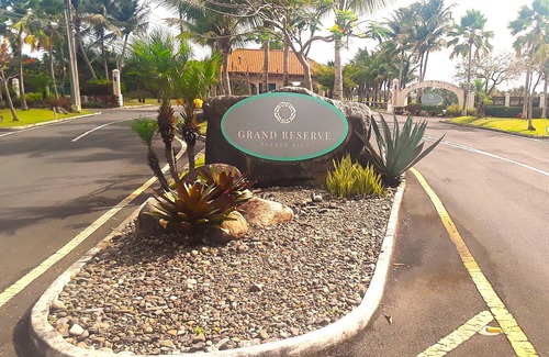 Zarzal Apartment | romantic apt coco beach cabin 5 minutes walking to the beach ,nice place