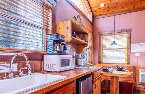 Ruidoso Cabin | Romantic Cabin | Fireplace & River Sounds | Hiking