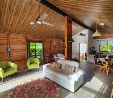 Valle Azul House | Romantic Cabin in the Forest, Valle Azul, Bungalows Tulipanes CR