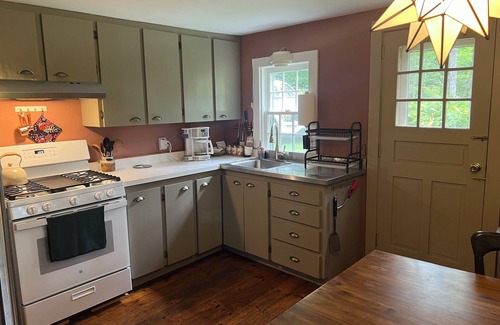 Ripton Cabin | Romantic Cabin Pvt Mtn getaway