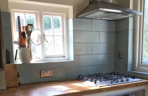 Totnes House | Romantic, cosy, historic 700 year old cottage with garden in the South Hams
