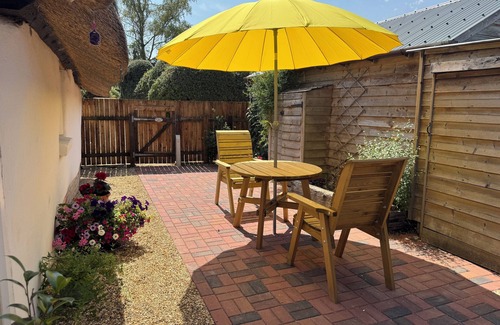 New Forest District Cottage | Romantic cottage in the heart of the New Forest, perfect for walkers.