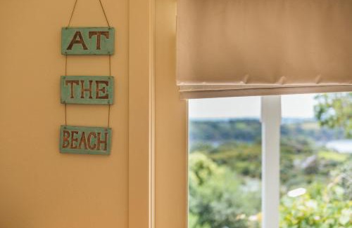 Waiheke Island House | Romantic Cottage Recommended by NZ Herald