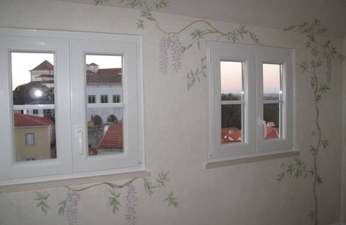 Sintra House | Romantic&cozy duplex, very quiet, w/handpainted walls, beautiful views, A/C&WiFi