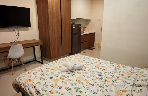 Batu Lintang Apartment | Romantic Deluxe V Kozi Square