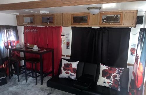 Decatur House | Romantic Get Away