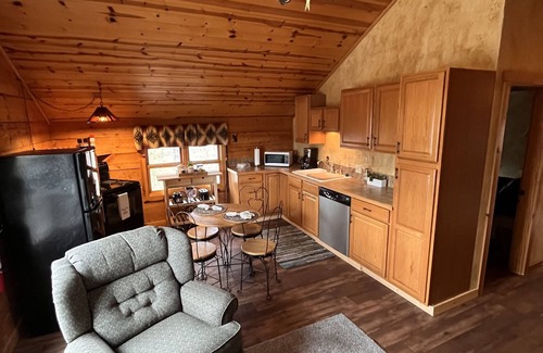 Shell Knob Cabin | Romantic Getaway on Table Rock Lake. Amazing sunset views and hot tub access!