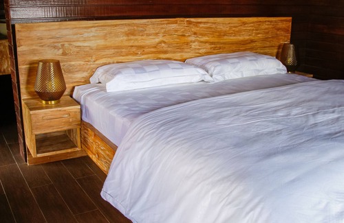 Kediri House | Romantic Guesthouse Gateway In Local village Near Kedungu Beach