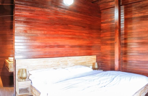 Kediri House | Romantic Guesthouse Gateway In Local village Near Kedungu Beach