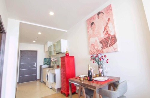 Chang Khlan Apartment | Romantic Honeymoon Siam Suite, Central Chiang Mai