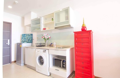 Chang Khlan Apartment | Romantic Honeymoon Siam Suite, Central Chiang Mai