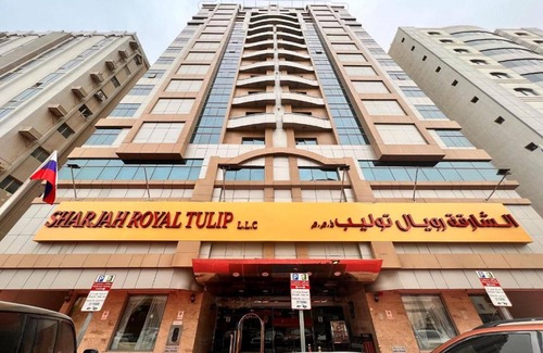 Sharjah House | Romantic Honenymoon Jacuzzi Suite | Royal Tulip