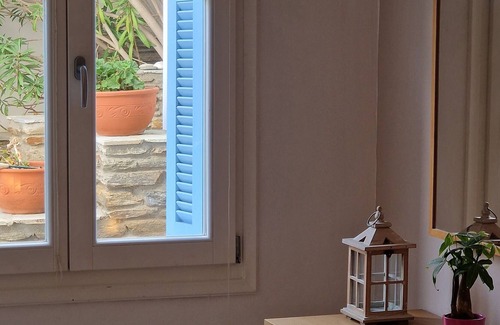 Paleopolis Apartment | Romantic Lemonia - 5 min from the center in Chora Andros