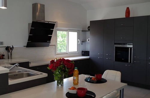 Raissac-d'Aude Apartment | Romantic lodging, comfort accés drct pool spa and gym, ideal couple