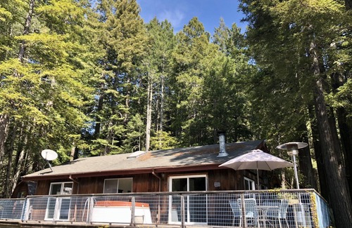 Gualala House | Romantic Mendocino Coast Getaway in the Redwoods with Ocean View