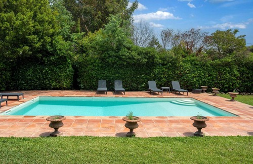 Argentona House | Romantic - Modernist style, private pool, ideal families