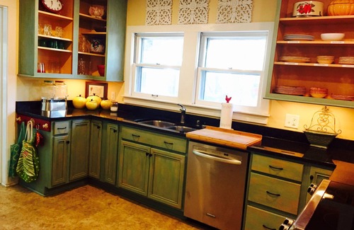 Huntsville Cottage | Romantic Monte Sano Cottage, reduced for Monthly+ rental