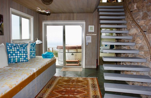 Gualala House | Romantic Oceanfront Home with Dramatic Sea View, Hot Tub and EV Charger