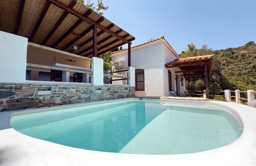 Skopelos Cottage | Romantic Pergamonto Cottage with private Pool & SeaView