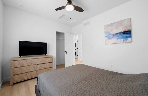 Weinland Park House | Romantic Retreat Downtown Columbus