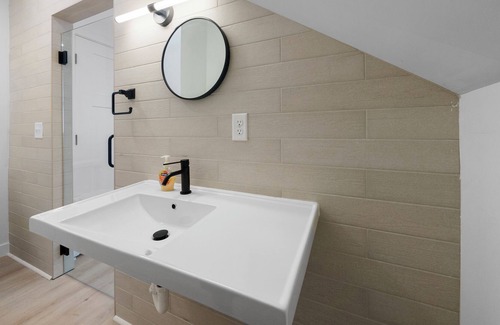Weinland Park House | Romantic Retreat Downtown Columbus